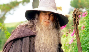 Ian McKellen Says He Still Doesn’t Have A Contract For The Hobbit