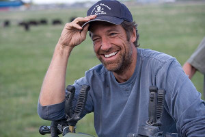 Mike Rowe's Beautiful Response To A Fan's Request To Help Him Find His ...