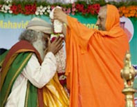 Jagadguru Sri Shivarathri Deshikendra Mahaswamiji Visits Isha Yoga ...