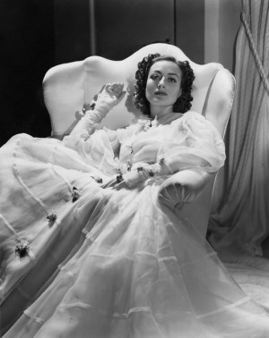 Joan Crawford – A Pictorial