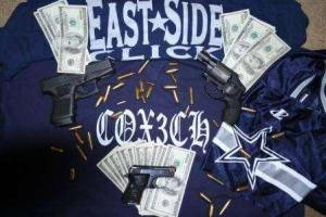 Cowboys gear illegal for gang members in training camp city”