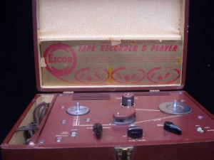 ... VINTAGE EICOR REEL TO REEL TAPE RECORDER MODEL 115 PLAYER LOOKS GREAT