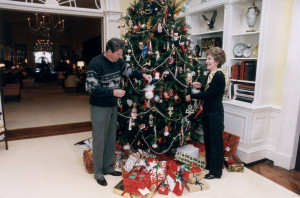 Reagan-Christmas-1983-3229541a