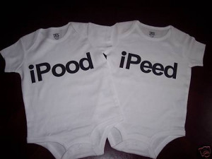 iPOOD and iPEED FUNNY SET OF 2 TWIN SET BABY ONEZIES TWINS GIFT SIZES