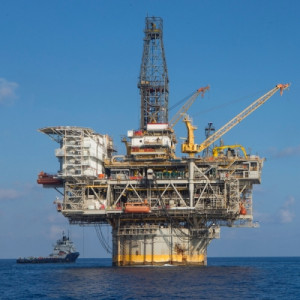 offshore rig in gulf of mexico production rig with drilling rig