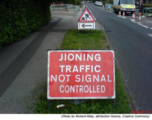 Silly signs and funny road work signs: Jioning Traffic Not Signal ...