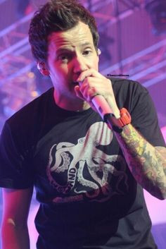 ... plans 3 pierre bouvier leaded singers simple plans favorite people