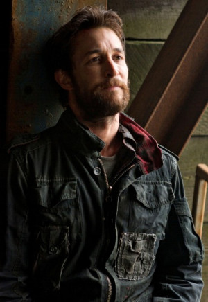 Falling Skies (Noah Wyle)