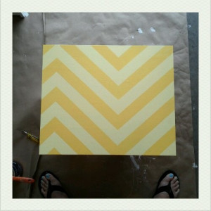 Asymmetrical chevron for the background of a quote