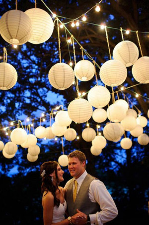 Christmas Lantern Designs for Indoors and Outdoors Party : Fascinating ...