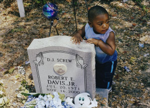 2007. Robert E. Davis alias DJ Screw est une figure révérée du rap ...