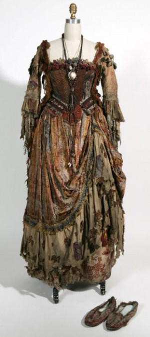 Tia Dalma's costume from Pirates Of The Caribbean...love, love, love ...