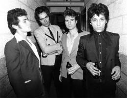 Brief about Johnny Thunders: By info that we know Johnny Thunders was ...