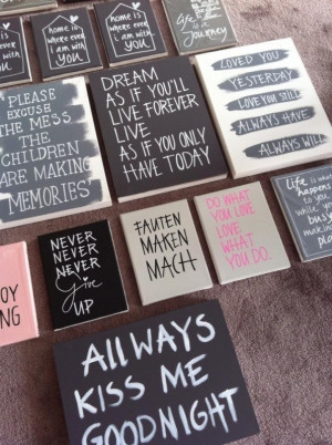 Stuur een mail met je tekst en kleur (keuze uit lever, taupe, roze ...