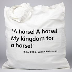 tote bag bearing one of William Shakespeare's best known quotes ...
