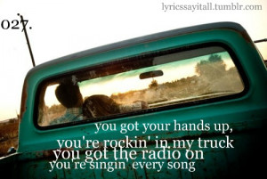 song makes me miss my boyfriend so much :(