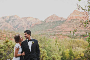 Sedona-Mountains-Wedding-Portrait.jpg