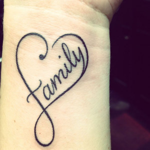 Signo Infinito, Corazón y Frase: Family