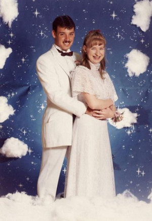 Truly Awful 80s Prom Dresses… (19 Pics)