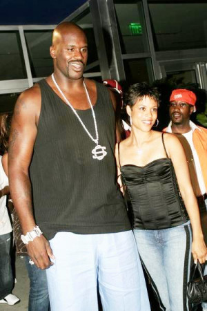 shaquille o neal walking with his girlfriend little shaq