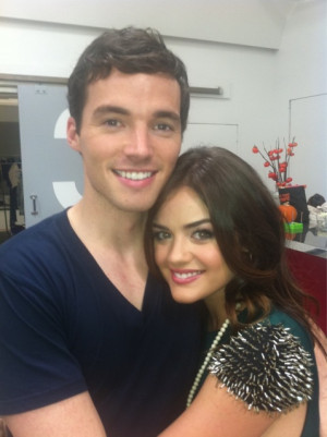 ... little liars pll aria montgomery Lucy Hale Ezra Fitz Ian Harding