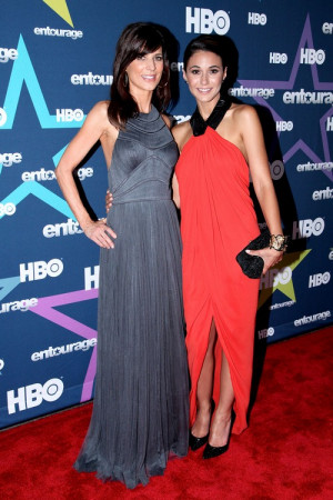 Emmanuelle Chriqui Sloan McQuewick And Perrey Reeves Mrs Ari