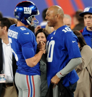 Giants punter Steve Weatherford hugs Mariano Rivera: Mariano Rivera ...