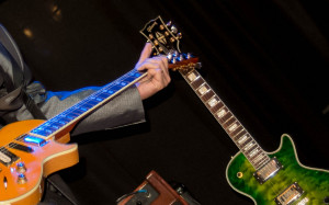 Select album to play