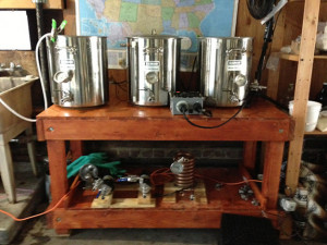 20131111homebrewkettles-thumb-625xauto-371449.jpg