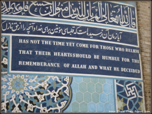 Event performance price based on an group size and equipment required ...