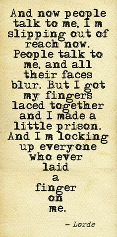 Lorde - Yellow Flicker Beat (Hunger Games)