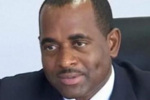 Roosevelt Skerrit Pictures