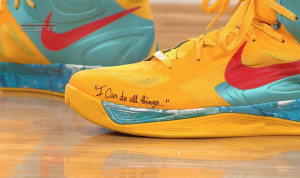 Stephen Curry Scores 54 Points Wearing Nike Zoom Hyperfuse 2012 PE (12 ...