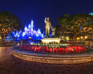 : Disneyland Fantasy Christmas Holidays : Disneyland Mickey Mouse ...