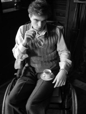 Fonte | Via | Pattinson Daily