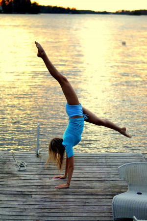 ... Dancer gymnastics flexible river handstand splits gymnast gymnastist