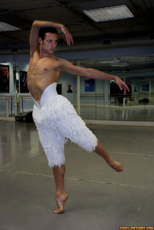 http://s1.static.gotsmile.net/images/2011/05/02/goose-male-ballet ...