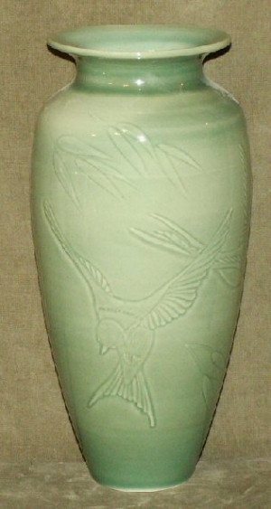 Door Pottery Porcelain Green Bird Vase