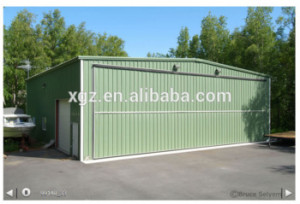 Construction steel structure aircraft hangar with bi-fold door