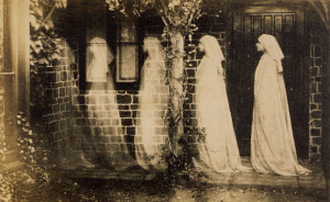 Halloween victorian vintage photography vintage halloween ghost photo