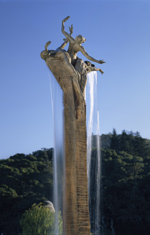 ... Fountain - Artist Richard MacDonald(http://richardmacdonald.com