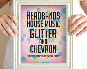 Popular items for dorm room decor