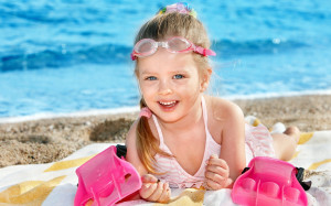 Happy Little Swimmer Girl | 1920 x 1200 | Download | Close