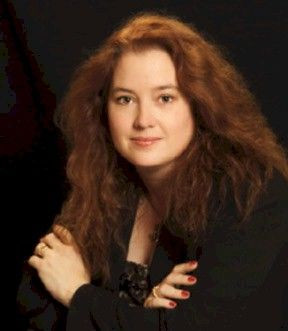 Sherrilyn Kenyon is an inspiring person. These meaningful quotes will ...