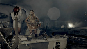 Nicki Minaj Fly Ft. Rihanna