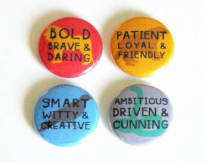 Buttons Hogwarts Crest Pins Fandom Apparel Gryffindor Slytherin