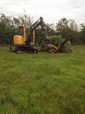 Digger hire, work , FREE quotes , tractor hire, hedge cutting,