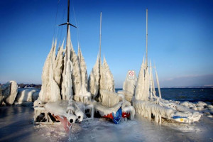Thread: Sailing in icy conditions...