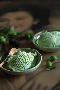 Green Tea Ice Cream, because caffeine in drink form is just too darn ...