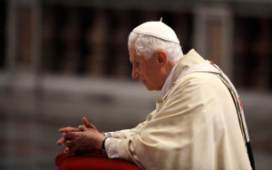 Pope-Benedict-Prays-at-John-Paul-II-Coffin